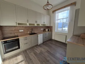 Pronájem bytu 4+1, Jablonec nad Nisou, 5. května, 143 m2