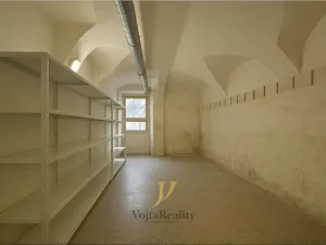 Pronájem obchodního prostoru, Olomouc, Dolní náměstí, 112 m2