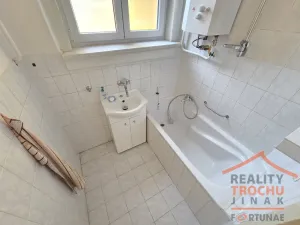 Prodej bytu 2+kk, Dvůr Králové nad Labem, Kotkova, 53 m2