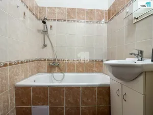 Prodej bytu 2+1, Zlín - Malenovice, třída Svobody, 52 m2