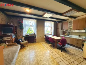 Prodej rodinného domu, Skočice, 289 m2