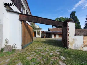 Prodej rodinného domu, Skočice, 289 m2