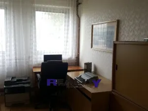 Pronájem kanceláře, Vroutek, 330 m2