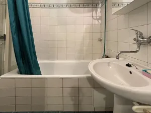 Pronájem bytu 2+kk, Praha - Holešovice, Komunardů, 50 m2