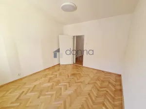 Pronájem bytu 2+1, Praha, Podolská, 58 m2