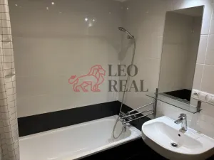 Pronájem atypického bytu, Praha - Lochkov, U sladovny, 85 m2