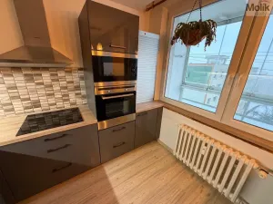 Prodej bytu 4+1, Most, J. A. Komenského, 78 m2