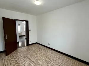 Pronájem bytu 4+kk, Cheb, Husova, 78 m2