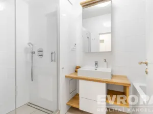 Prodej bytu 3+kk, Praha - Hloubětín, Waltariho, 78 m2