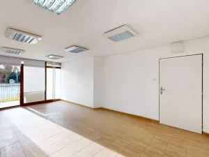 Pronájem kanceláře, Praha - Horní Měcholupy, Milánská, 27 m2