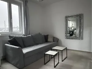Pronájem bytu 1+kk, Praha - Vysočany, Poděbradská, 46 m2