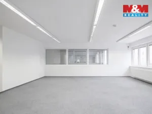 Pronájem kanceláře, Praha - Hostivař, Na Plískavě, 401 m2