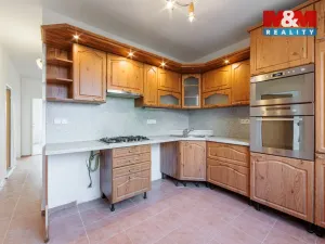 Prodej bytu 4+1, Sokolov, Atletická, 77 m2