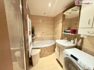 Pronájem bytu 4+1, Ústí nad Labem - Střekov, Nová, 80 m2