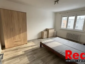 Pronájem bytu 2+1, Zlín - Malenovice, Chelčického, 54 m2