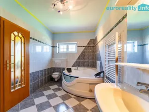 Pronájem rodinného domu, Aš, Březová, 210 m2