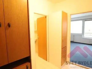 Pronájem bytu 1+kk, Praha - Vysočany, bratří Dohalských, 43 m2