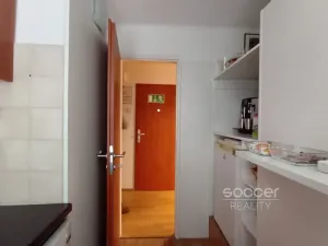 Pronájem kanceláře, Praha - Bubeneč, Na Zátorce, 70 m2
