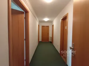 Pronájem kanceláře, Praha - Bubeneč, Na Zátorce, 70 m2