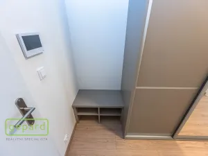 Pronájem bytu 1+kk, Hostivice, Cihlářská, 30 m2