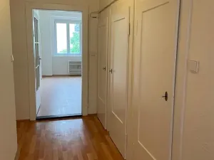 Pronájem bytu 2+kk, Praha - Nusle, Žateckých, 45 m2