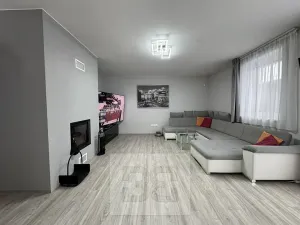 Pronájem rodinného domu, Uhřice, 123 m2
