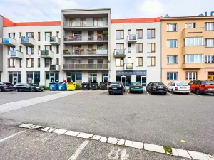 Pronájem restaurace, Hradec Králové, Kollárova, 444 m2