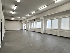 Pronájem skladu, Hořice, 618 m2