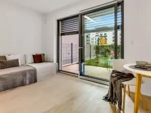 Pronájem bytu 2+kk, Praha - Hlubočepy, Werichova, 42 m2