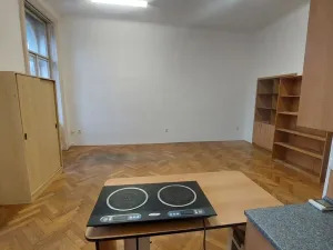 Pronájem bytu 1+kk, Olomouc, tř. Svobody, 35 m2
