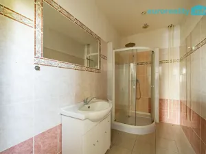 Prodej činžovního domu, Aš, Okružní, 1497 m2