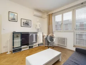 Pronájem bytu 2+1, Praha - Smíchov, Stroupežnického, 48 m2