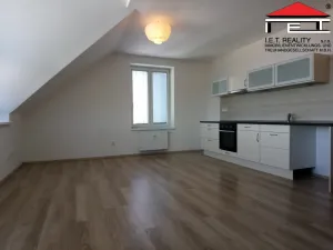 Pronájem bytu 2+kk, Frýdek-Místek - Frýdek, tř. T. G. Masaryka, 45 m2