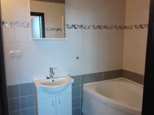 Pronájem bytu 2+kk, Frýdek-Místek - Frýdek, tř. T. G. Masaryka, 45 m2