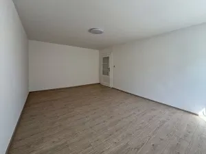 Pronájem bytu 2+kk, Plzeň - Jižní Předměstí, Na Jíkalce, 47 m2