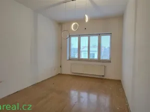 Pronájem bytu 1+1, Brno, Dukelská třída, 37 m2