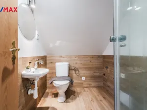 Prodej rodinného domu, Desná - Desná II, K Parlamentu, 180 m2