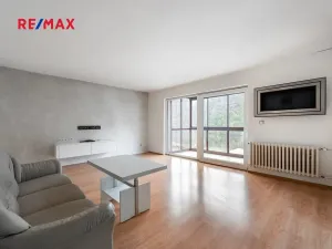 Prodej vily, Měchenice, Hlavní, 330 m2