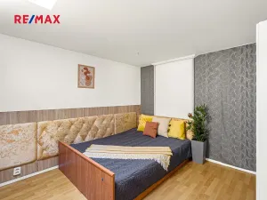 Prodej atypického bytu, Praha - Hostivař, Přeštická, 68 m2