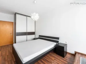 Pronájem bytu 2+kk, Praha - Holešovice, Jankovcova, 67 m2