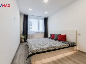 Prodej bytu 2+kk, Praha - Černý Most, Breitcetlova, 46 m2