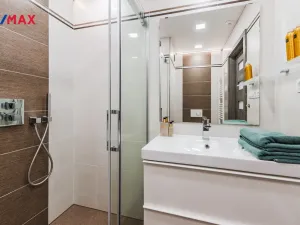 Prodej bytu 2+kk, Praha - Černý Most, Breitcetlova, 46 m2