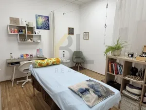 Pronájem kanceláře, Hodonín, Masarykovo nám., 14 m2