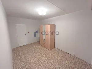 Pronájem bytu 3+1, Praha, Čenětická, 72 m2