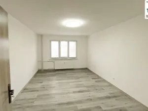 Pronájem bytu 3+1, Cheb, U Stadionu, 74 m2