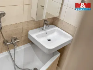 Prodej bytu 2+kk, Praha - Modřany, Urbánkova, 44 m2