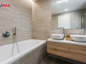 Pronájem bytu 3+kk, Praha - Libeň, Menclova, 96 m2