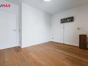 Pronájem bytu 3+kk, Praha - Libeň, Menclova, 96 m2