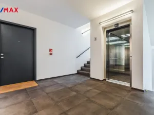 Pronájem bytu 3+kk, Praha - Libeň, Menclova, 96 m2