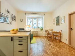 Prodej bytu 3+kk, Praha - Žižkov, Strážní, 72 m2